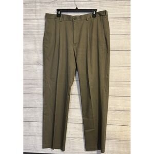 Haggar Classic Fit Premium No Iron Khaki Slacks Men's 38x30 Cotton Stretch